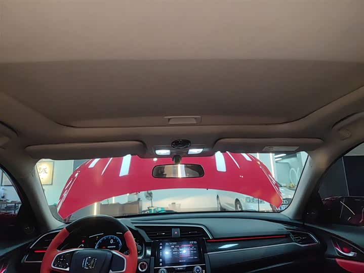 Фото 18 - Honda Civic