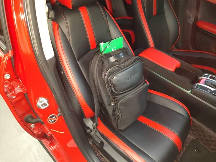 Фото 25 - Honda Civic