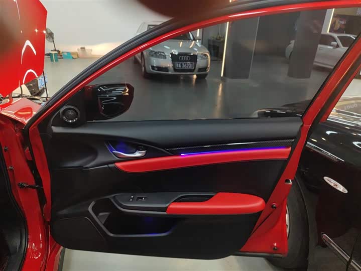 Фото 26 - Honda Civic