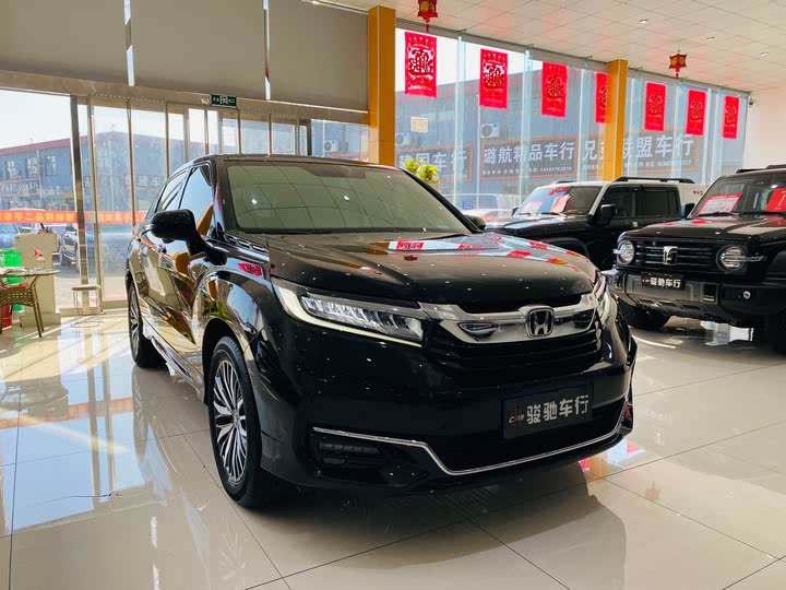 Фото 2 - Honda Avancier