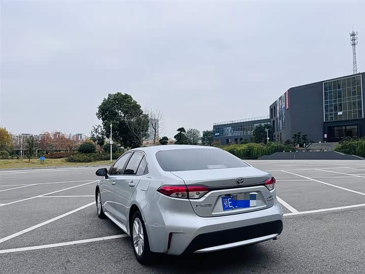 Фото 4 - Toyota Levin