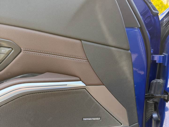 Фото 12 - BMW i3