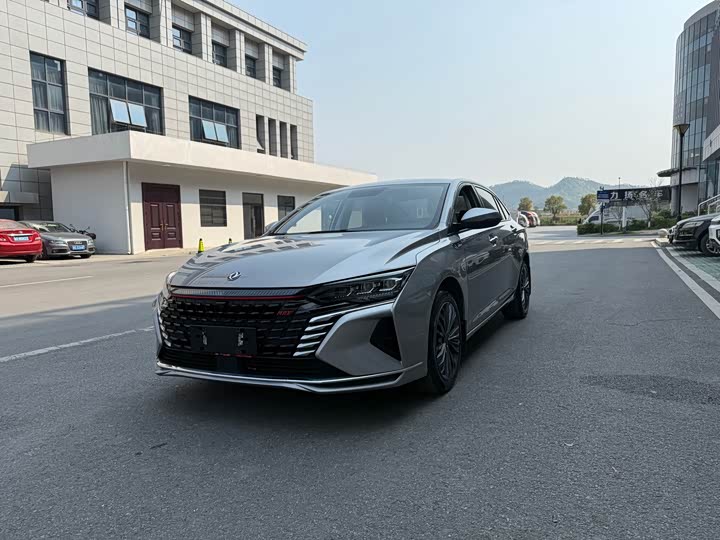 Фото 2 - Dongfeng Aeolus Yixuan Max