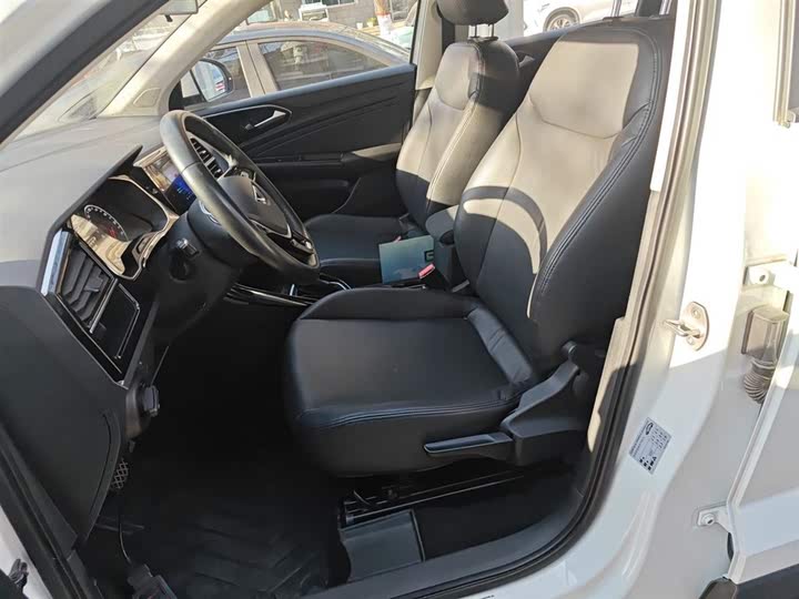 Фото 15 - Jetta VS5