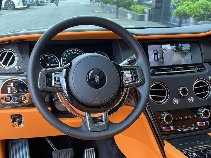 Фото 4 - Rolls-Royce Cullinan