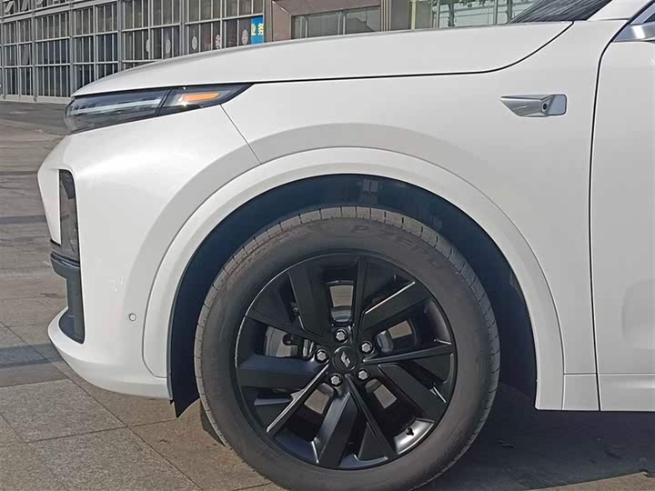 Фото 8 - LiXiang L7