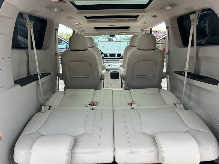 Фото 13 - Maxus G10