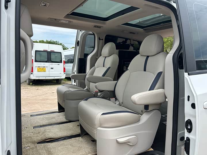 Фото 6 - Maxus G10