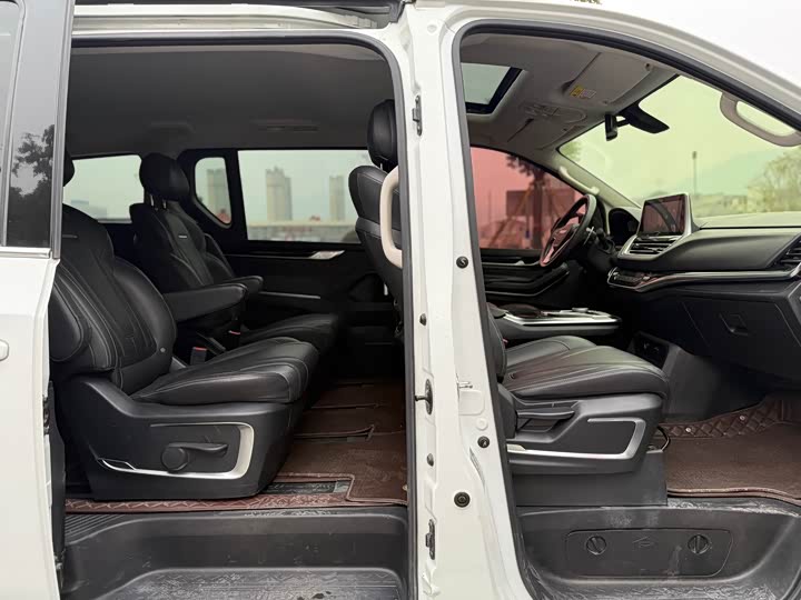 Фото 13 - Maxus G20