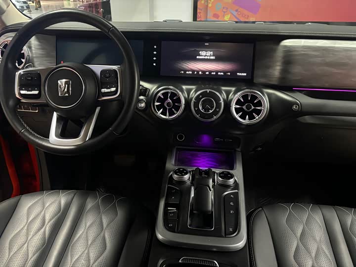 Фото 12 - Tank 300