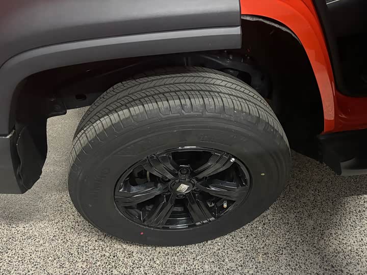 Фото 14 - Tank 300