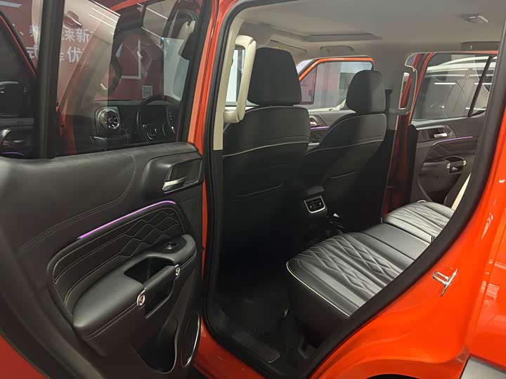 Фото 7 - Tank 300