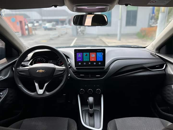 Фото 6 - Chevrolet Onix (Cavalier)