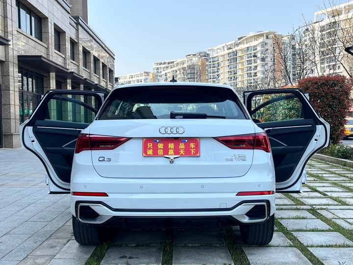 Фото 10 - Audi Q3