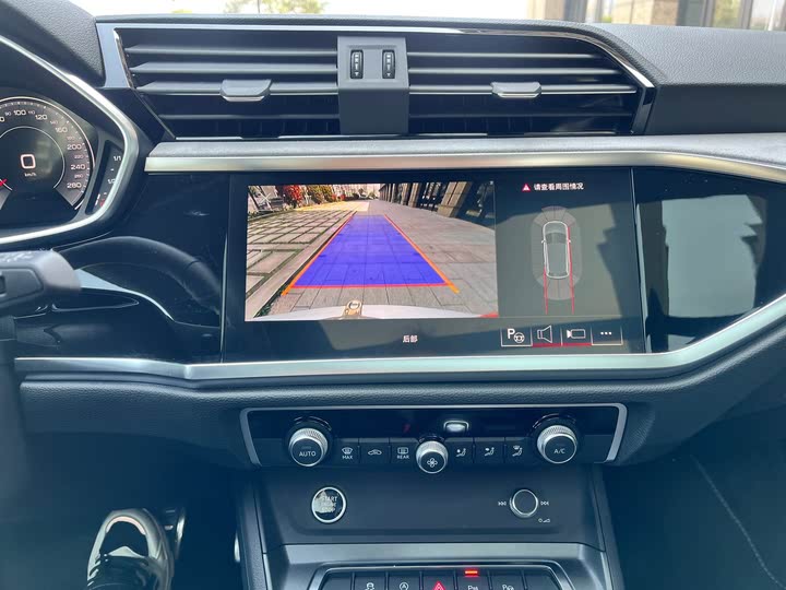 Фото 14 - Audi Q3