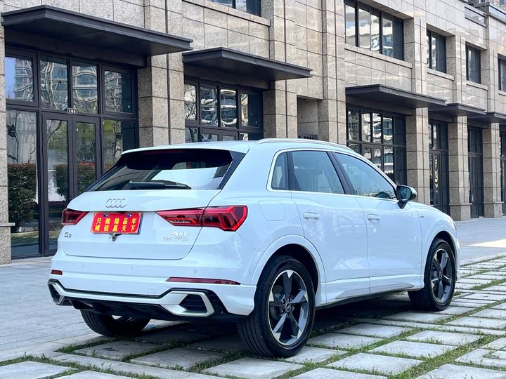 Фото 20 - Audi Q3