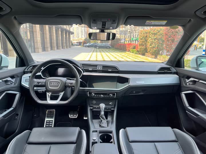 Фото 5 - Audi Q3