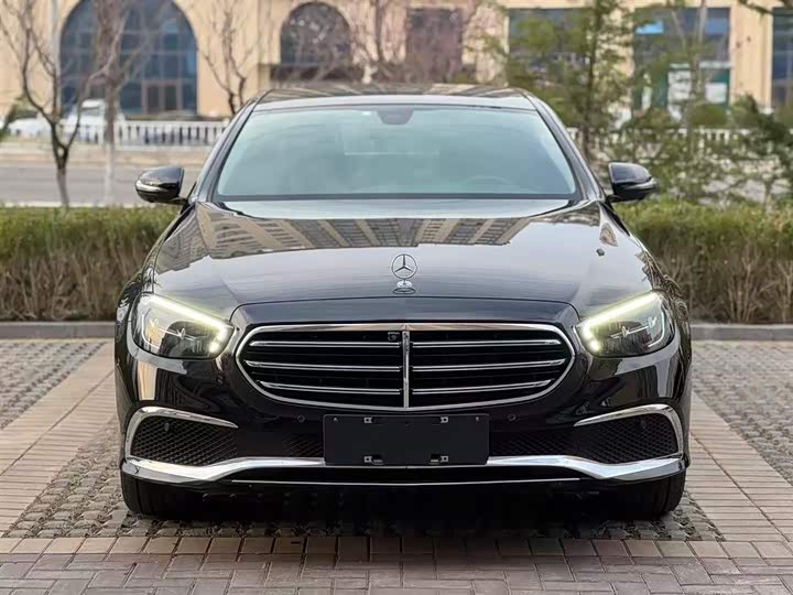 Фото 8 - Mercedes-Benz E-Class Hybrid