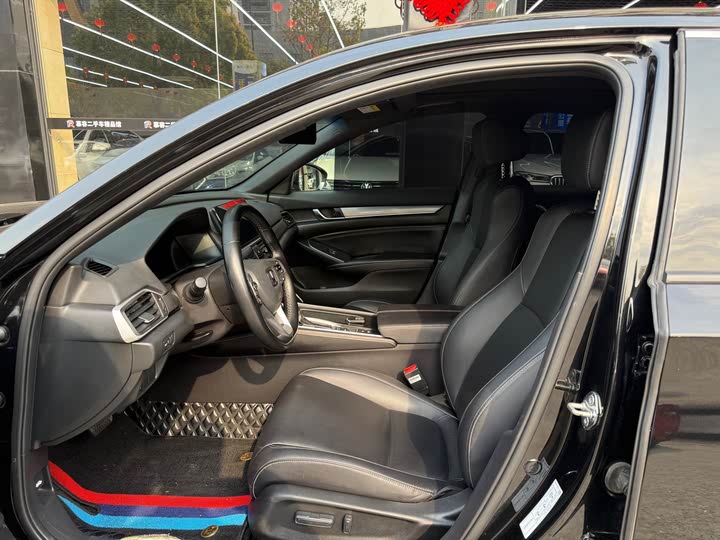 Фото 6 - Honda Inspire