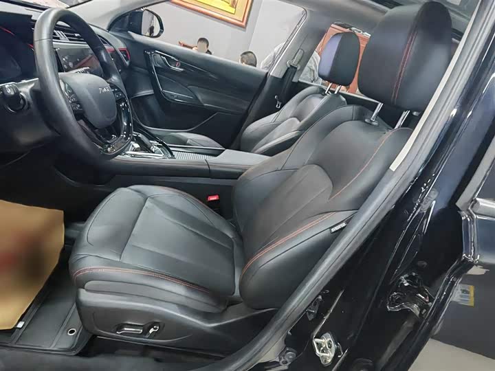 Фото 11 - Dongfeng Aeolus AX7