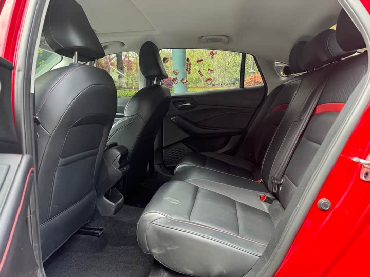 Фото 6 - MG Motor 5