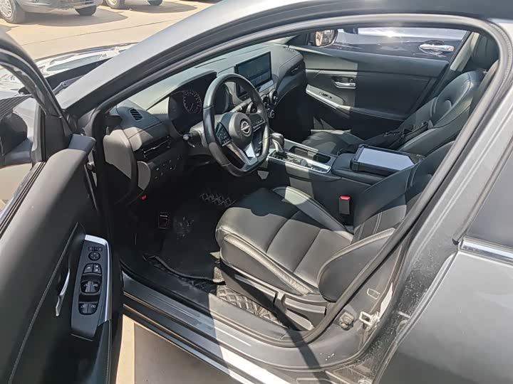 Фото 16 - Nissan Sylphy