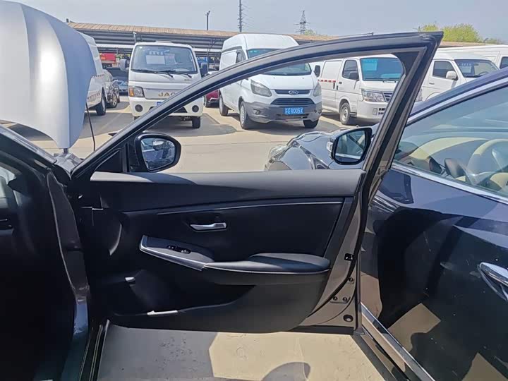 Фото 26 - Nissan Sylphy