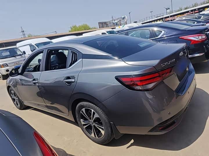 Фото 5 - Nissan Sylphy