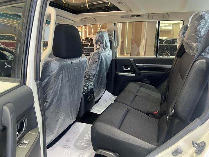 Фото 12 - Mitsubishi Pajero