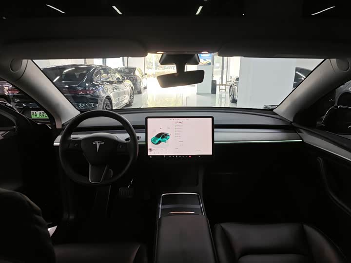 Фото 8 - Tesla Model Y