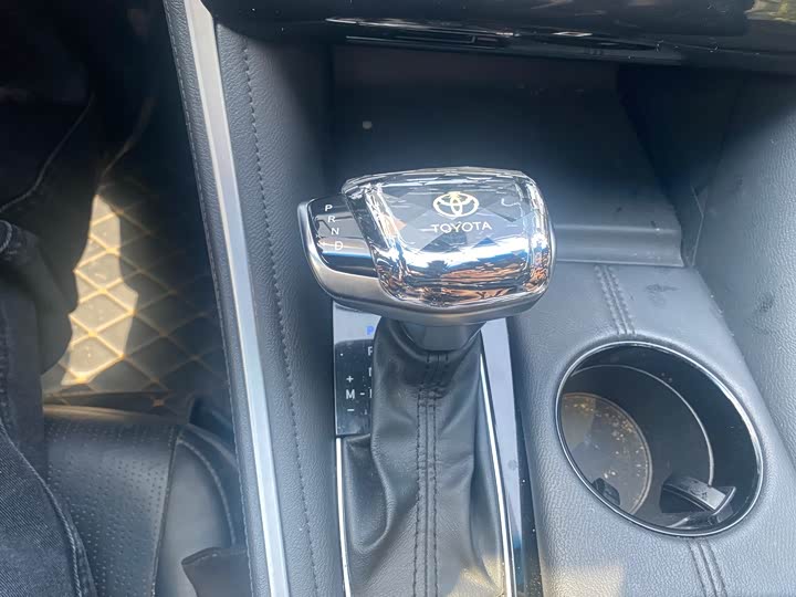 Фото 12 - Toyota Avalon