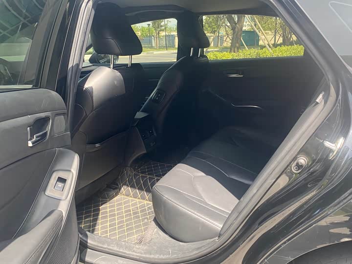 Фото 16 - Toyota Avalon