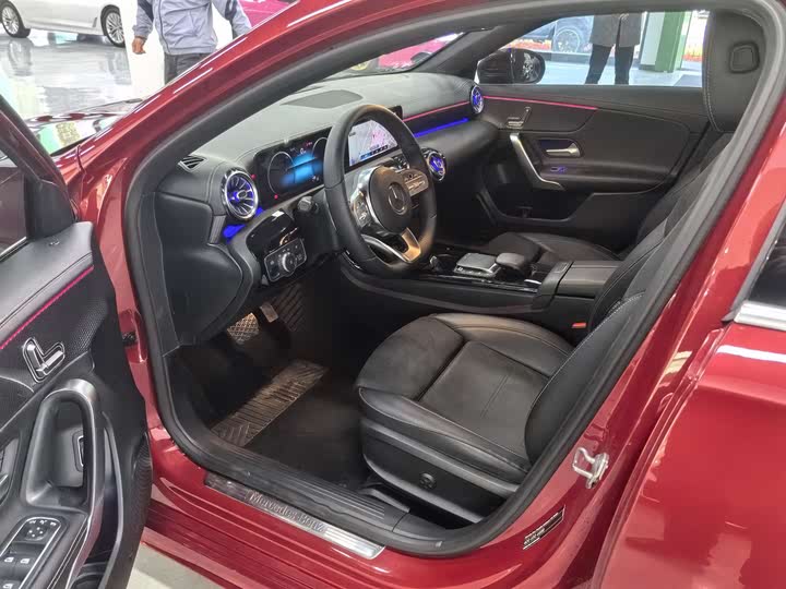 Фото 8 - Mercedes-Benz A-Class