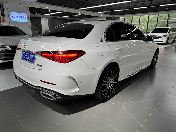 Фото 12 - Mercedes-Benz C-Class