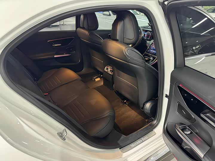 Фото 6 - Mercedes-Benz C-Class