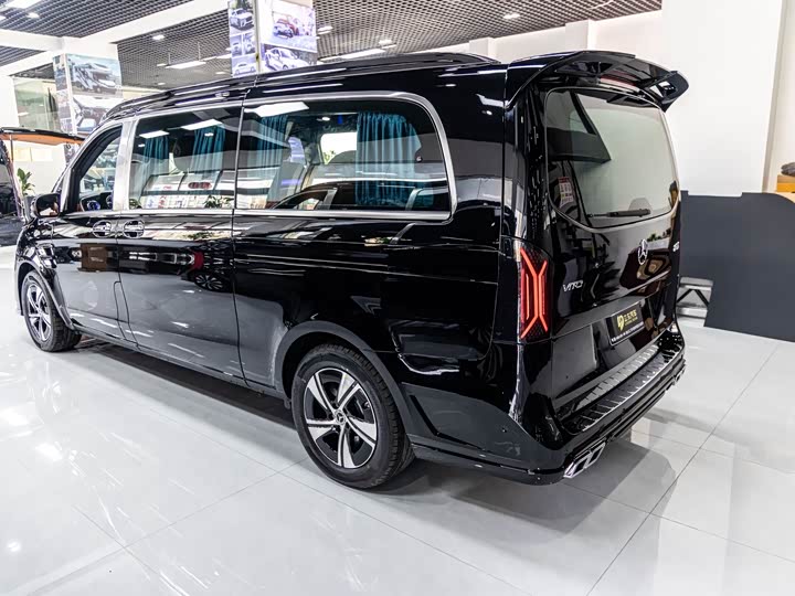 Фото 12 - Mercedes-Benz Vito