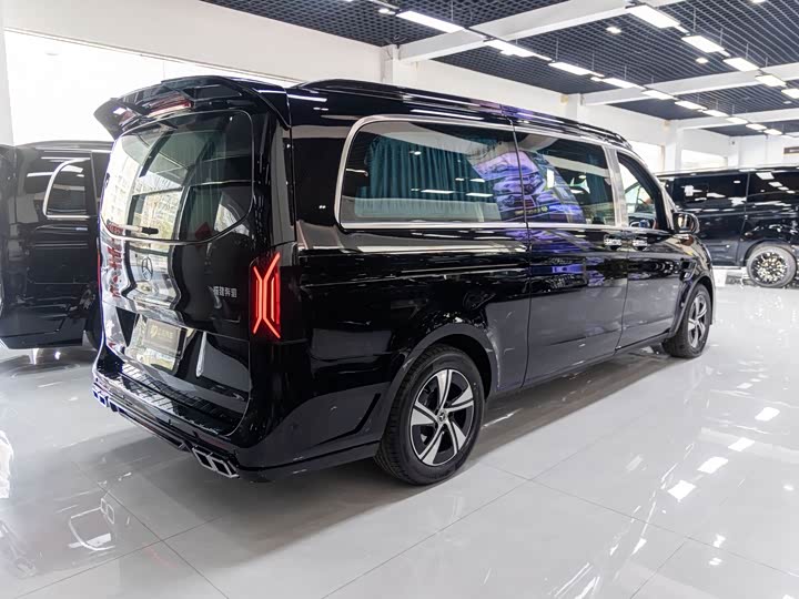 Фото 13 - Mercedes-Benz Vito