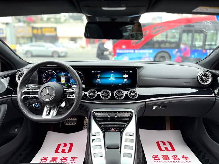 Фото 11 - Mercedes-Benz AMG GT