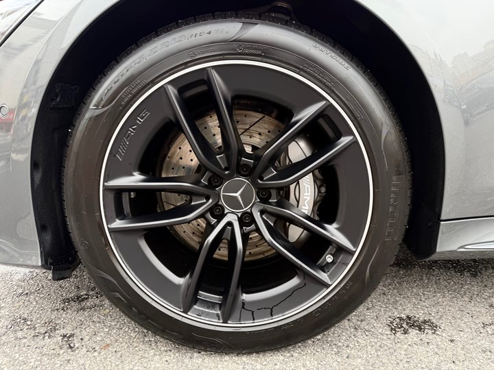 Фото 16 - Mercedes-Benz AMG GT