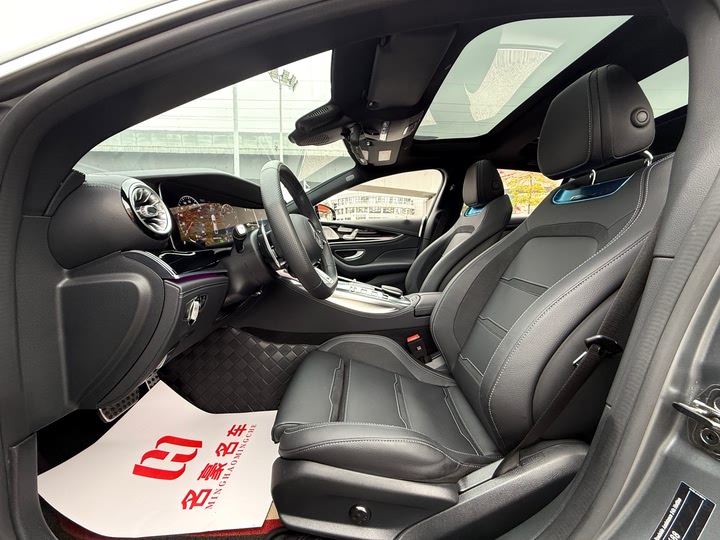 Фото 6 - Mercedes-Benz AMG GT