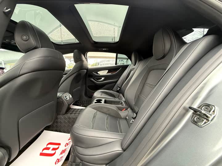 Фото 7 - Mercedes-Benz AMG GT