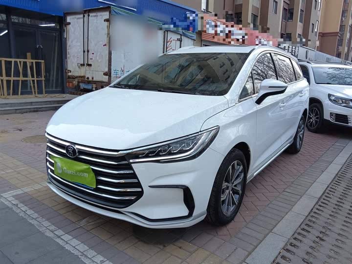 Фото 1 - BYD Song Max