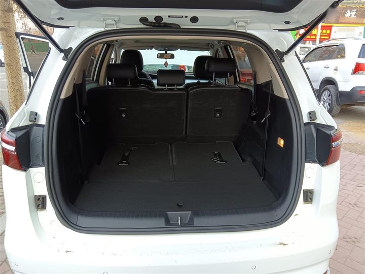 Фото 19 - BYD Song Max