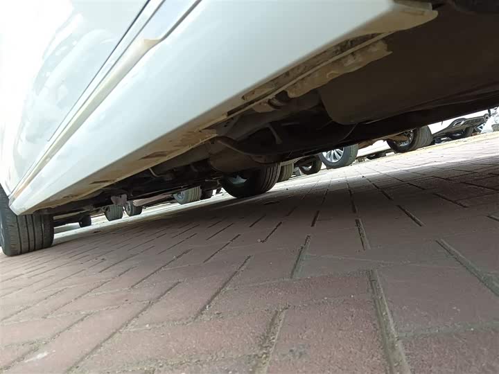 Фото 22 - BYD Song Max