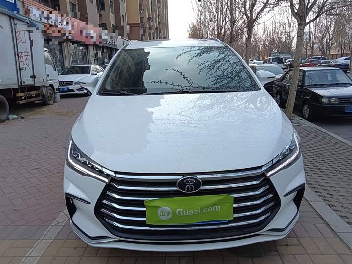 Фото 3 - BYD Song Max