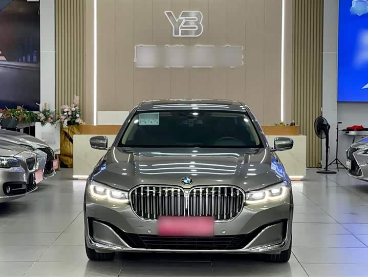 Фото 6 - BMW 7 Series