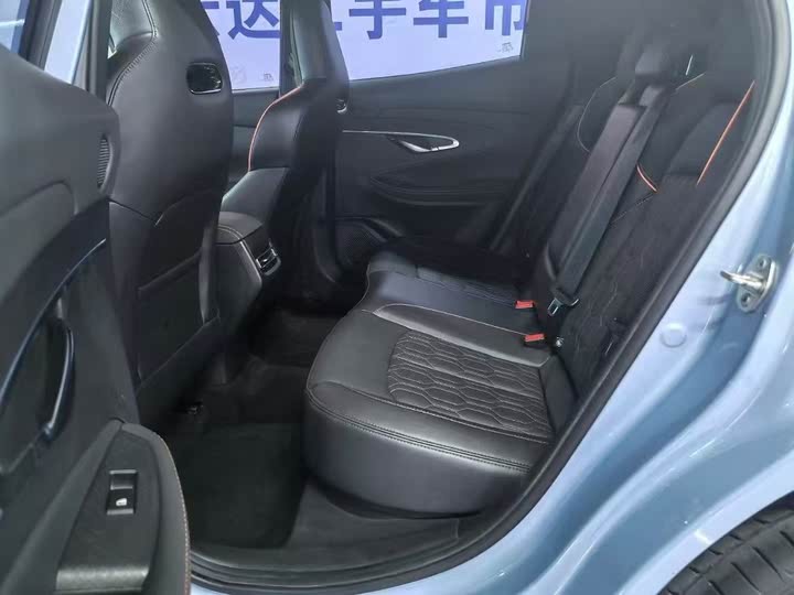 Фото 9 - Changan UNI-T