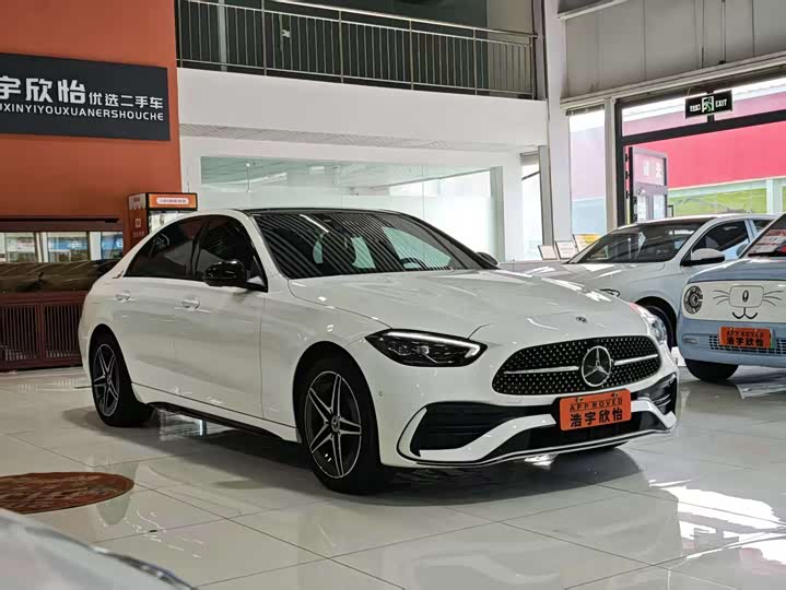 Фото 4 - Mercedes-Benz C-Class