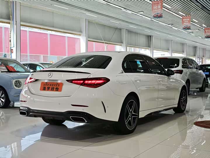 Фото 6 - Mercedes-Benz C-Class