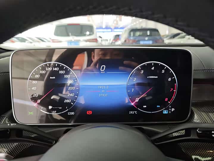 Фото 8 - Mercedes-Benz C-Class